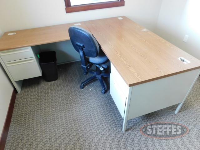 Steel L-shape office desk,_1.jpg
